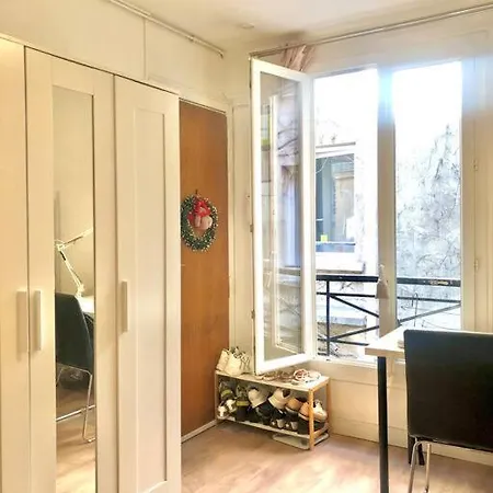 Apartment Enchanting Retreat In The Heart Of The Latin Quarter - Entire For Yourself Paris